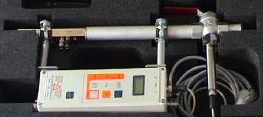 VSM-3K with measuring nozzle (left) and calorimetric sensor (right)